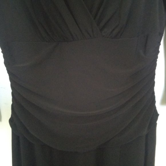 Nine West Knit Black 3/4 Sleeve Ruched Waist Knee-Length V-Neck Size 10 Dress - Picture 3 of 6